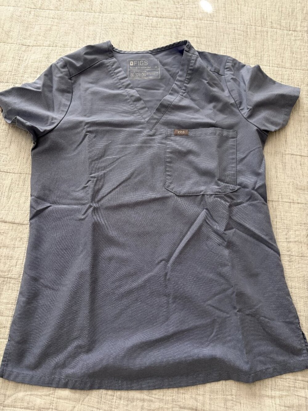 Figs Women's Vapor Blue Space Dye Catarina One Pocket Scrub Top